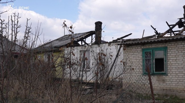 Біля Луцька небайдужа сусідка врятувала кілька сімей, які спали в палаючому будинку. ФОТО