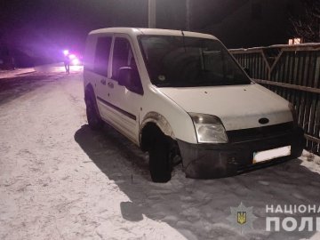 На Волині автомобіль на смерть збив 52-річного пішохода. ФОТО