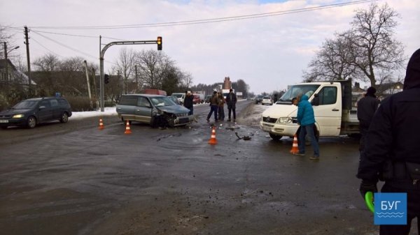 У Нововолинську – аварія із постраждалими