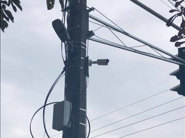 У Луцьку встановлюють камеру спостереження на Грушевського