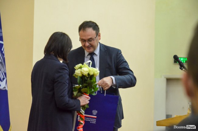 Знані гості і оберемки квітів: Ірину Вахович представили на посаді ректора ЛНТУ. ФОТО