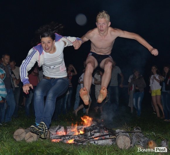 Як у Луцьку святкували Купала. ФОТО