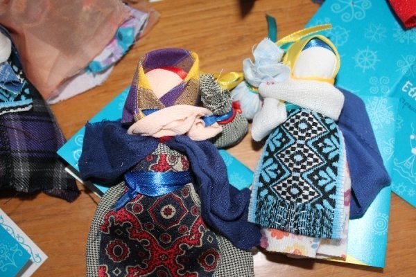 «Бережіть себе і повертайтеся здоровими, ми молимось за вас», - 78-річна волинянка бійцям АТО