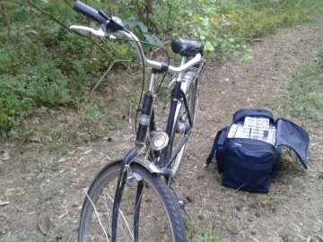 На Волині контрабандисти згубили велосипеди з куривом
