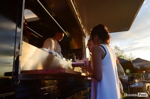 «Дмитрук-party»: презентація проекту «Food Truck» від волинського виробника. ФОТО