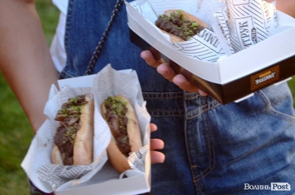 «Дмитрук-party»: презентація проекту «Food Truck» від волинського виробника. ФОТО