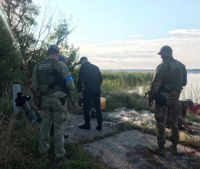 «Золота рибка»: на Волині чоловік, який незаконно зловив 100 рибин, завдав державі 350 тисяч збитків