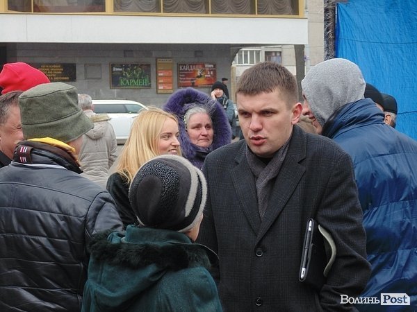 Антивоєнне віче у Луцьку. ФОТО