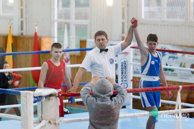 Свято моди та сирниковий рекорд. Добрі новини Волині