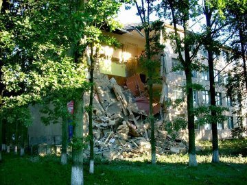 На відновлення любешівського коледжу, в якому обвалилася стіна, треба ще 12 мільйонів