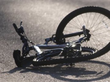 За добу двоє велосипедистів травмувалися на дорогах Волині