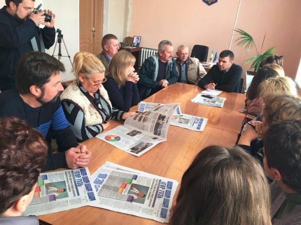 Освіта, земля, межі міст, бюджет, тарифи, ліс - в Устилузі обговорили найгостріші проблеми. ФОТО