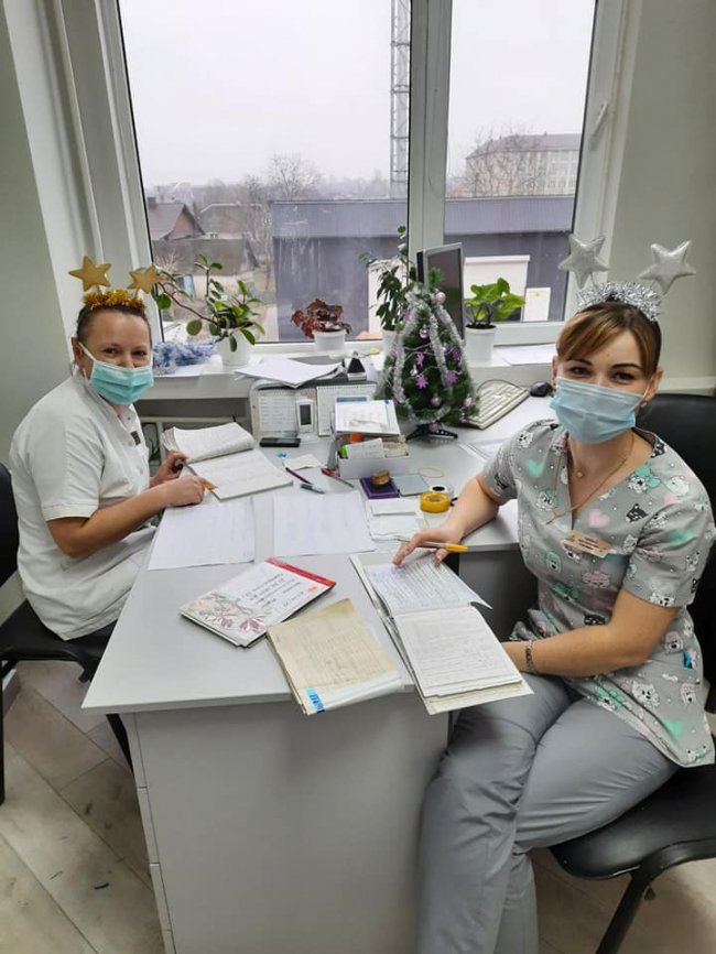 Медики з Волині влаштували новорічний флешмоб для маленьких пацієнтів. ФОТО