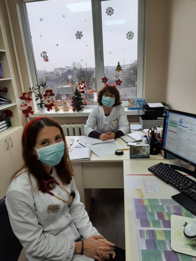 Медики з Волині влаштували новорічний флешмоб для маленьких пацієнтів. ФОТО