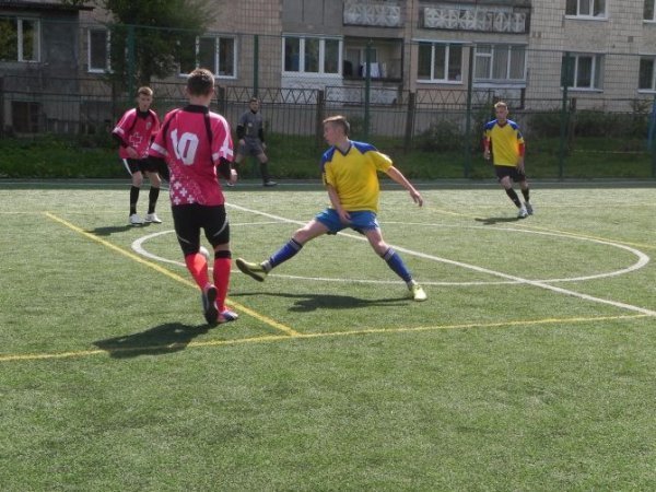 Команда Луцького педагогічного коледжу виграла змагання з міні футболу. ФОТО