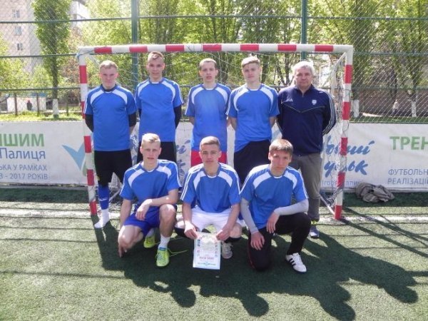 Команда Луцького педагогічного коледжу виграла змагання з міні футболу. ФОТО