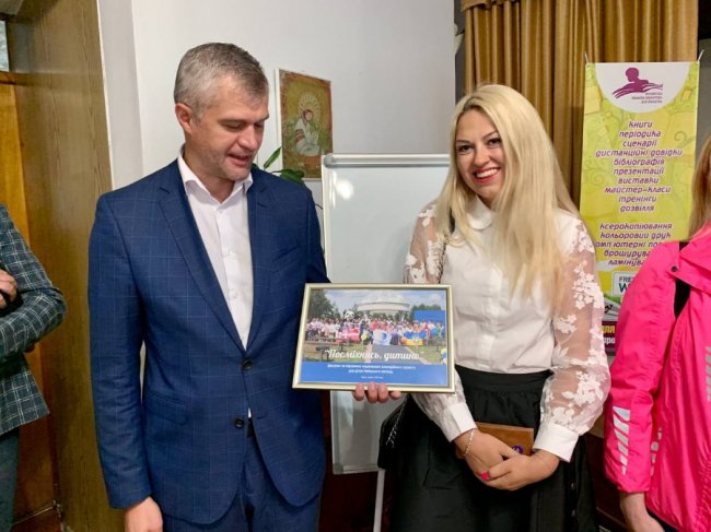 «Збери дитину Небесного воїна до першого класу»: депутати Луцької райради долучилися до благодійної акції