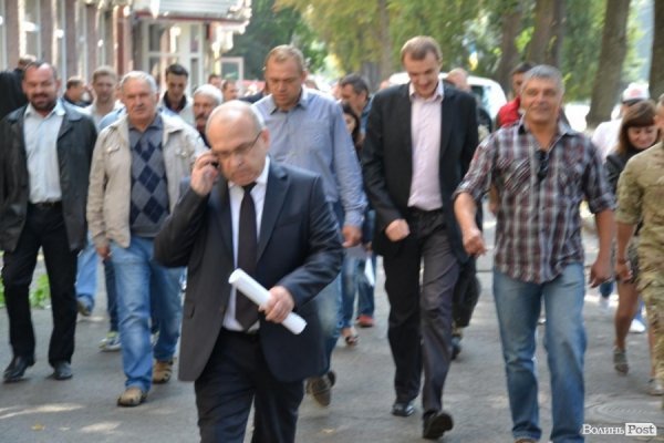 Як революціонери «гуляли» з губернатором Волині. ФОТО