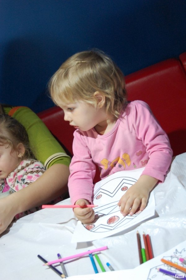 У Луцьку почали готувати подарунки до Великодня. ФОТО