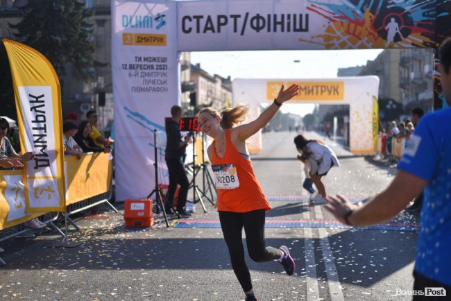 «Бойовий» настрій і віра в себе: як команда «КроШу» підкорювала шостий «Дмитрук Лучеськ Півмарафон». ФОТО*