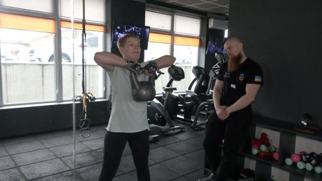 «Спорт нарощує м'язи і дає психологічний стрижень, бо після полону — в тебе лише шкіра і кості», - військова з Луцька Алла Сенченко