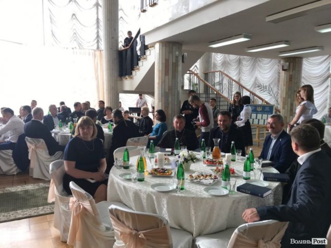 У Луцьку розпочався молитовний сніданок