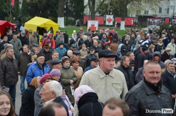 «Порошенківський» концерт у центрі Луцька. ФОТО