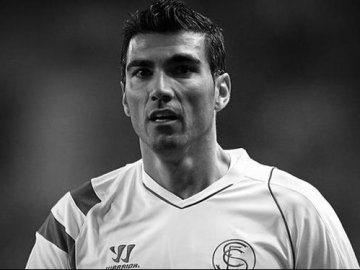 Відомий футболіст загинув в аварії