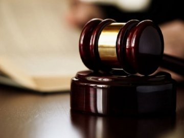 У Луцьку судили батька-одинака, який крав продукти в супермаркеті