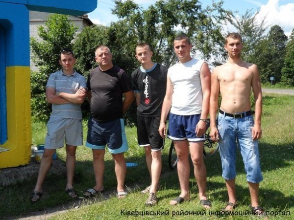 На Волині ще один в'їзний знак став патріотичним. ФОТО 