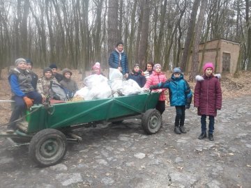 Генеральне весняне прибирання волинського лісу розпочалося