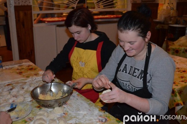 На Волині триває кулінарний аналог #22PushUpChallenge