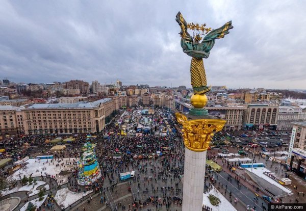 Знято в 14:46, коли люди вже розходилися