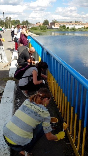 У Ковелі розфарбували міст. ФОТО