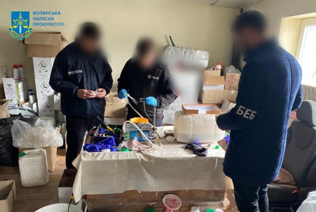 На Волині викрили підпільне виробництво агрохімікатів