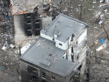 Окупанти примусово вивезли з Маріуполя пацієнтів та персонал лікарні в ОРДЛО