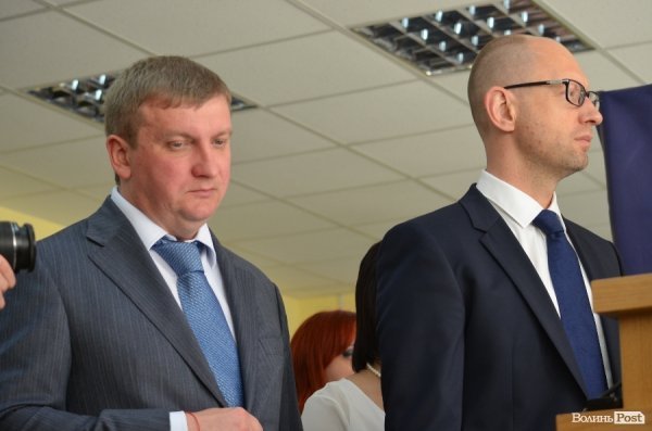 Яценюк оцінив роботу Луцького ЦНАПу. ФОТО