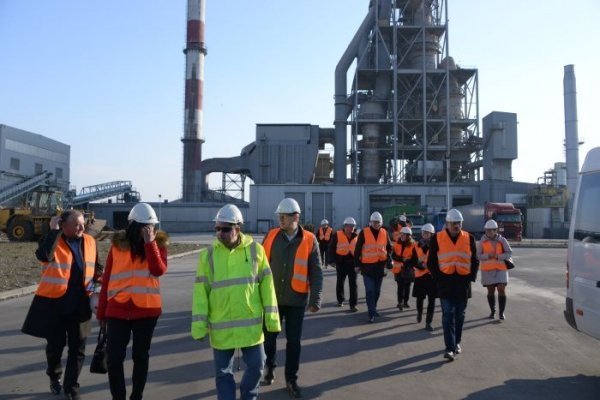 Поляки вчили луцьких комунальників чистоті та порядку. ФОТО