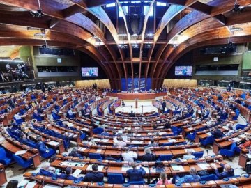 ПАРЄ закликала визнати путіна нелегітимним і оголосила росію диктатурою