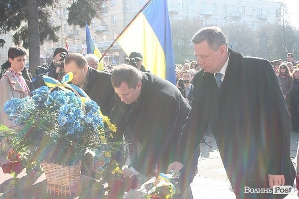 Луцьк вшанував Шевченка. ФОТО