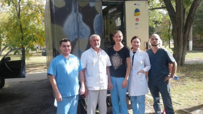 «ТриЗуб Дентал»: стоматолог з Волині безкоштовно лікував українських бійців у Маріуполі. ФОТО