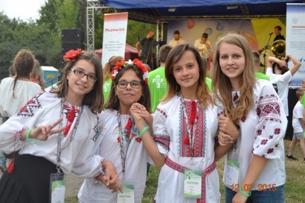 Луцькі діти взяли участь в унікальній міжнародній «тусовці». ФОТО