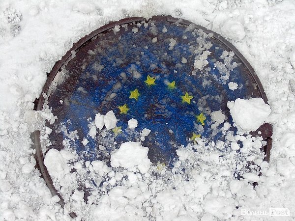 Луцьк засипало снігом. ФОТО