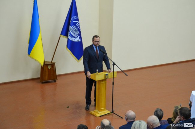 Знані гості і оберемки квітів: Ірину Вахович представили на посаді ректора ЛНТУ. ФОТО