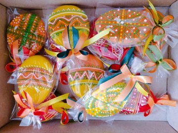 Волинянок просять долучитися до випікання великодніх смаколиків для військових на передову