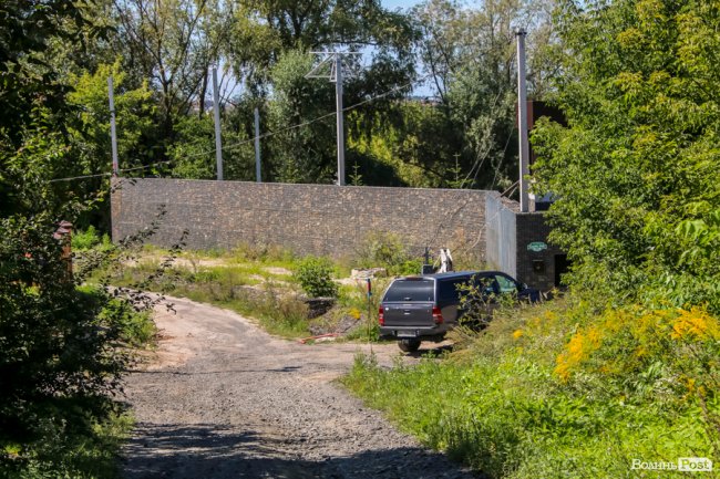 Безіменна вулиця і неназваний ставок: чим особливий неквапливий Вишків. ФОТО
