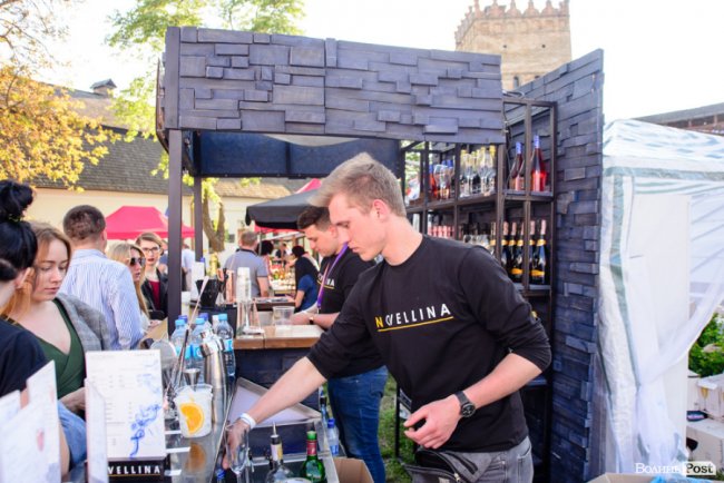 Локація-«магніт»: як ігристий напій додавав святкового настрою на Lutsk Food Fest. ФОТО*