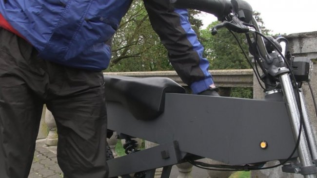 «П’ять копійок на кілометр!»: лучанин власноруч змайстрував електробайк. ВІДЕО