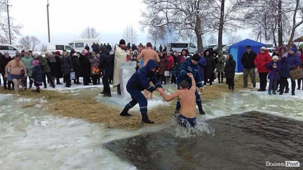 На Волині для безпеки на Водохреще залучили водолазів