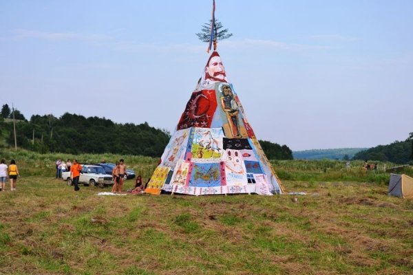 На дебютному «Франко-фесті» зібрались десятки тисяч людей та три луцькі гурти. ФОТО